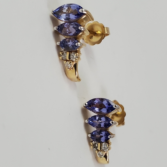 14K Gold AAA+++ Tanzanite & Diamond Earrings - Picture 3 of 11